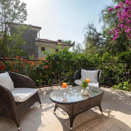 Oeluedenizde Bir Hotel