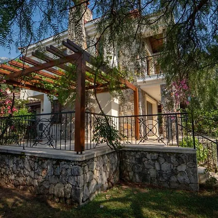 Oeluedenizde Bir Hotel Fethiye
