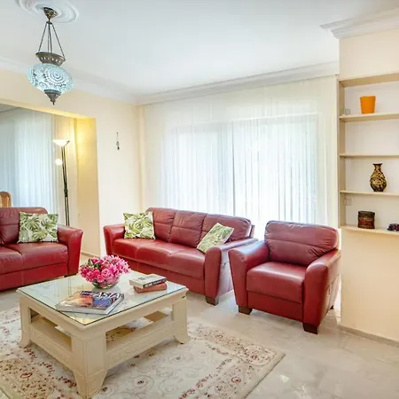 Hotel Oeluedenizde Bir