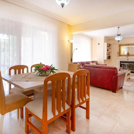 Hotel Oeluedenizde Bir