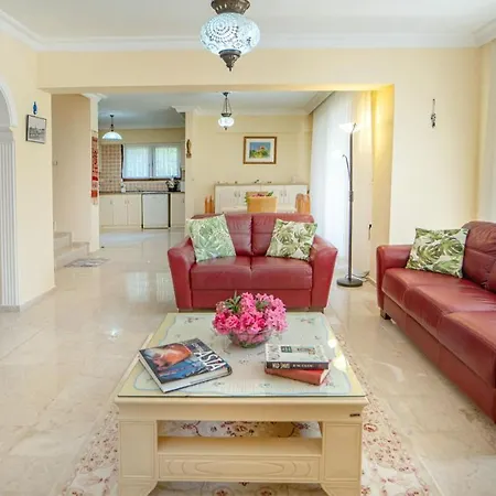 Hotel Oeluedenizde Bir