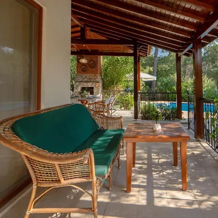 Oeluedenizde Bir Hotel